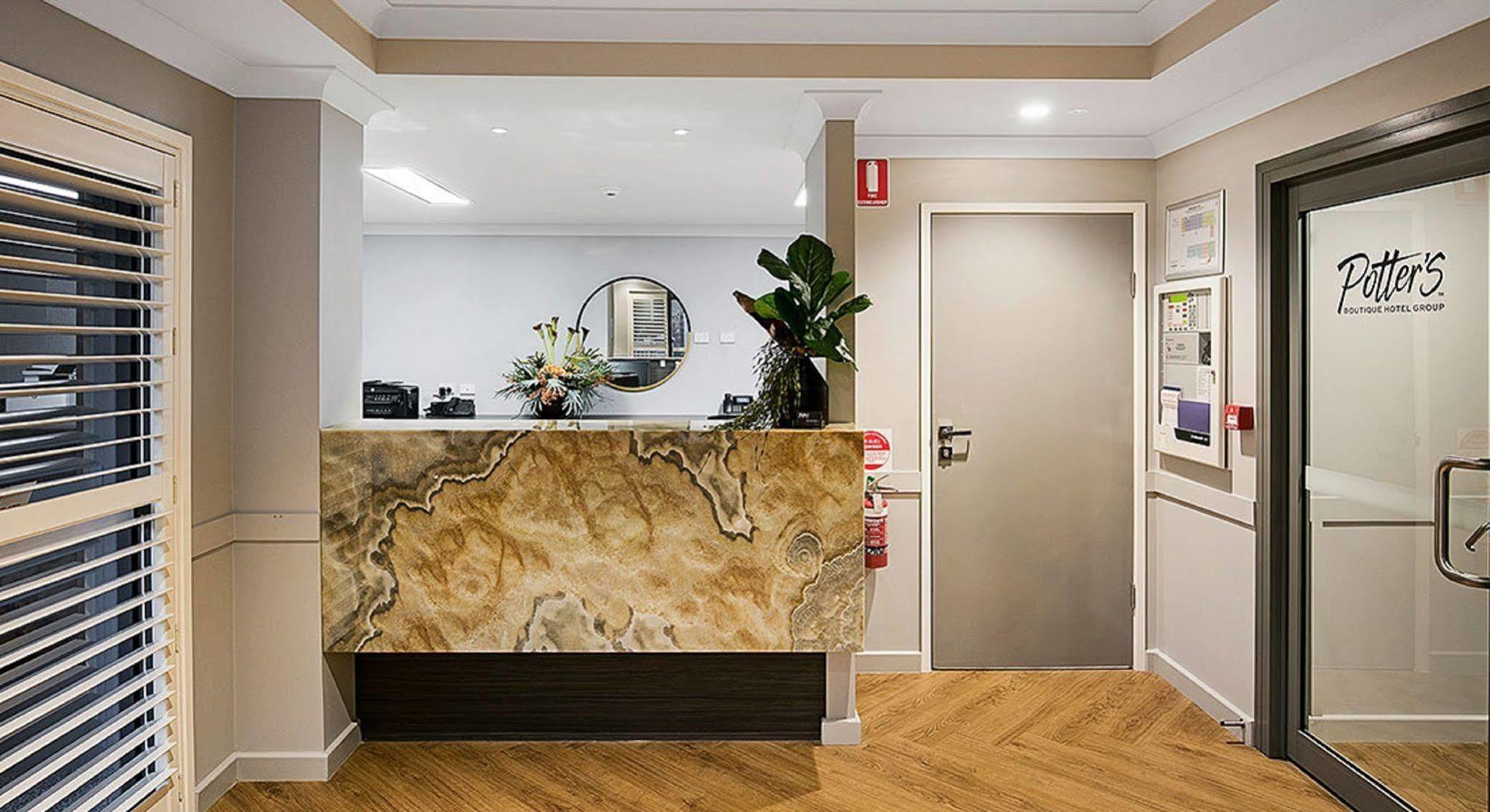 Potters Toowoomba Hotel Bagian luar foto
