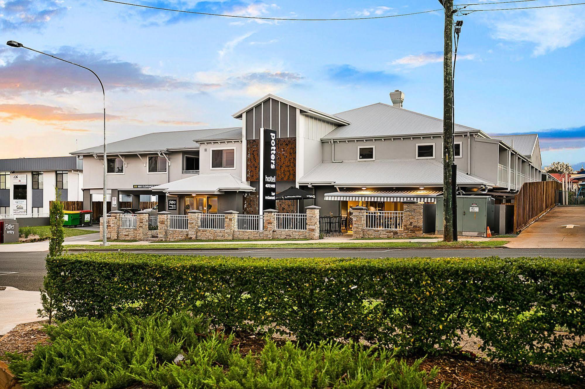 Potters Toowoomba Hotel Bagian luar foto